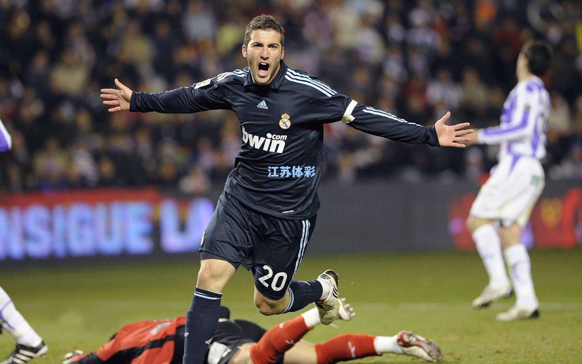 罗马诺独家,热刺为埃泽开出6000万英镑报价,交易完成概率高达85%